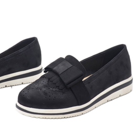 Black matt shoes on the wedge YT-8 1