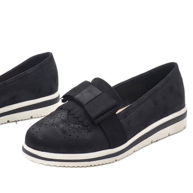 Black matt shoes on the wedge YT-8 1