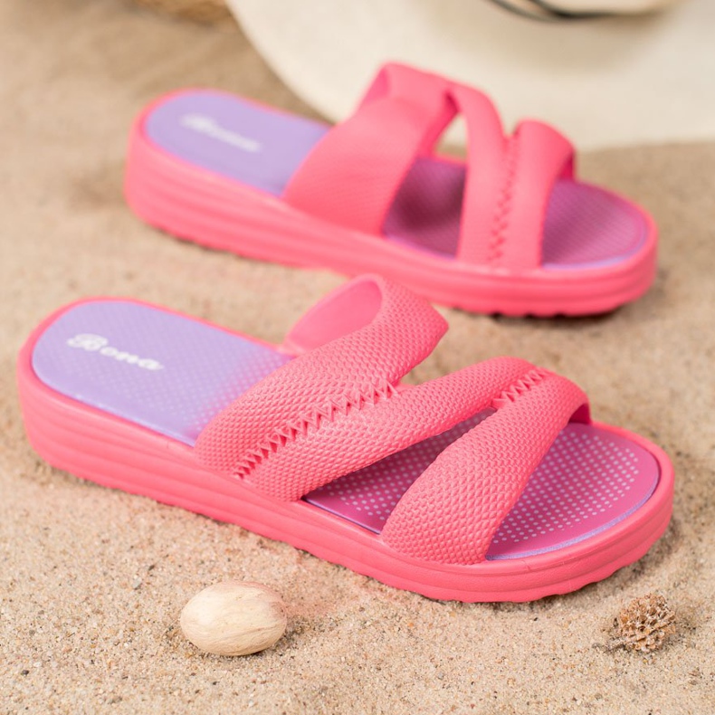 Bona Comfortable Pink Slippers 2 Bona Comfortable Pink Slippers 2