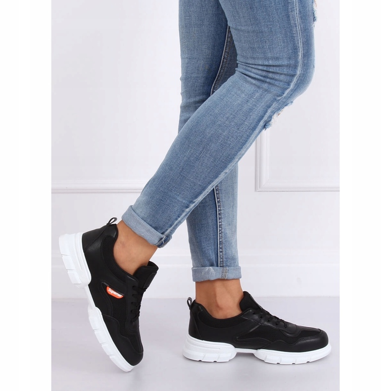 Black sports shoes C051 Negro 1