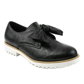 Black slip-on shoes with a RS-WED2 bow 1