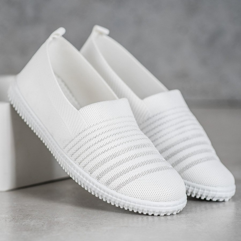 SHELOVET Airy Slipons white 1 SHELOVET Airy Slipons white 1