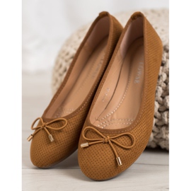 Clowse Ballerina With Bow brown 1