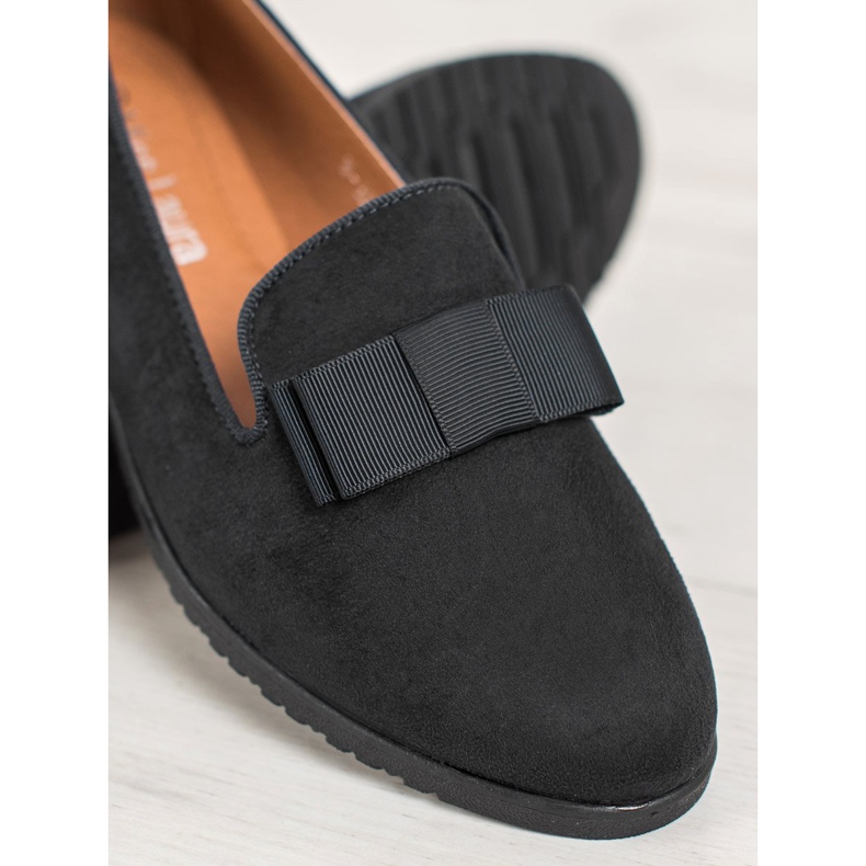 Miss Laura Lords With A Bow black 1 Miss Laura Lords With A Bow black 1