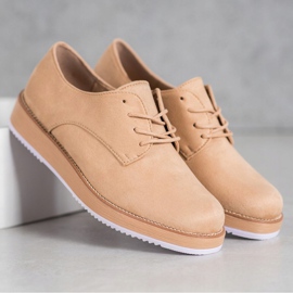Seastar Beige brogues 1