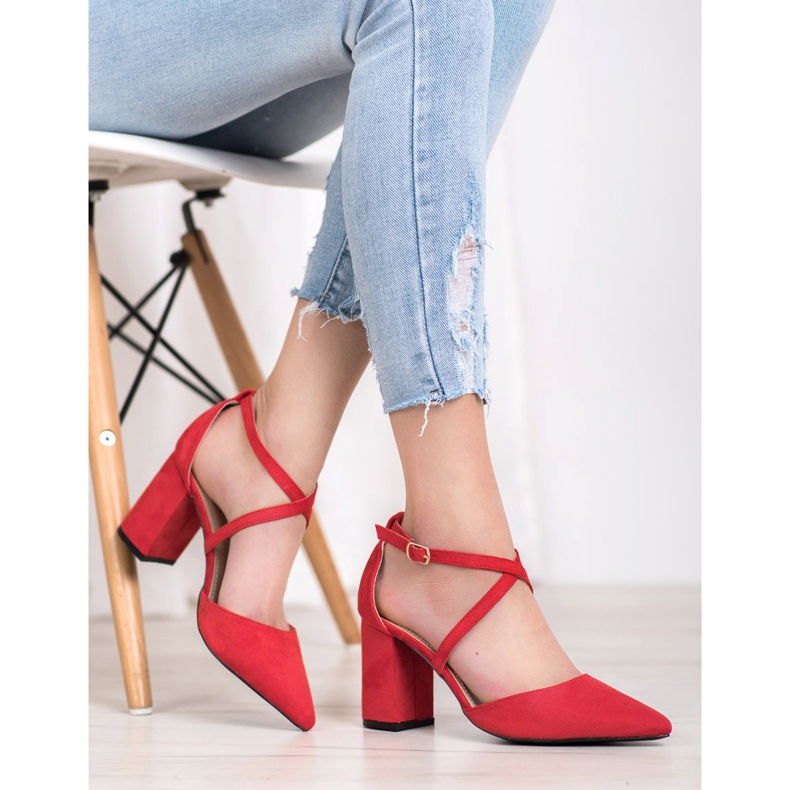 Diamantique Pumps On A Pillar red 2