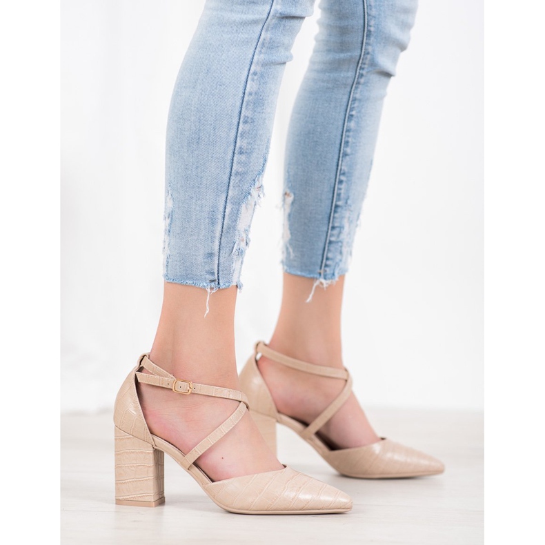Seastar Beige pumps 1