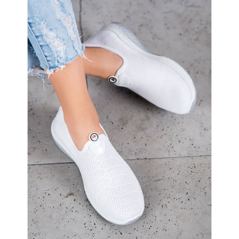 Diamantique Slip-on Sports Shoes white 1