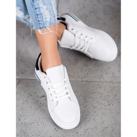Diamantique Fashionable Sports Shoes white 2 Diamantique Fashionable Sports Shoes white 2