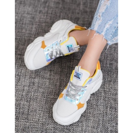 SHELOVET Comfortable Sports Shoes white 1