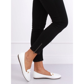 White women's loafers A8636 White 1