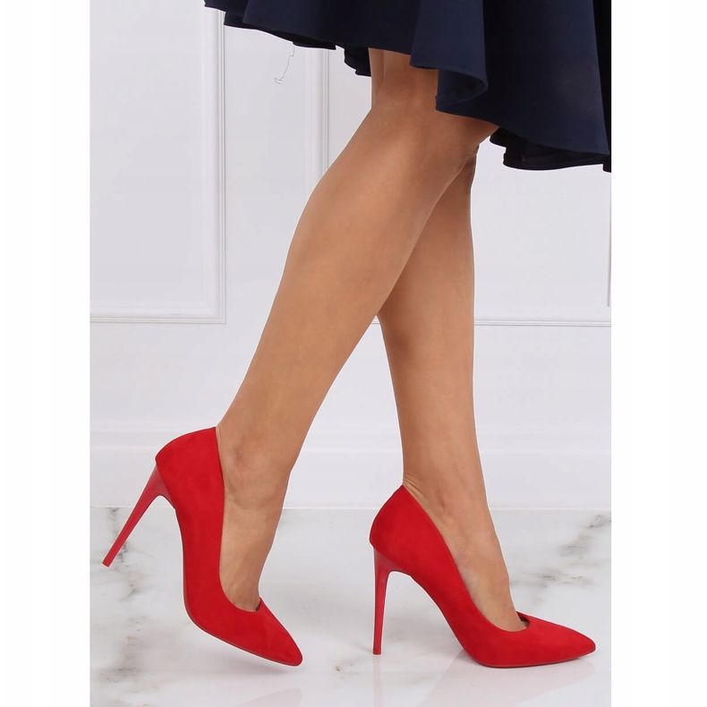 Pumps on a red NF-51P Red pin 2