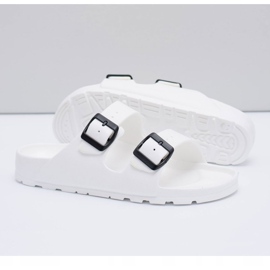 Flameshoes Men's White Garden Light Slippers 2