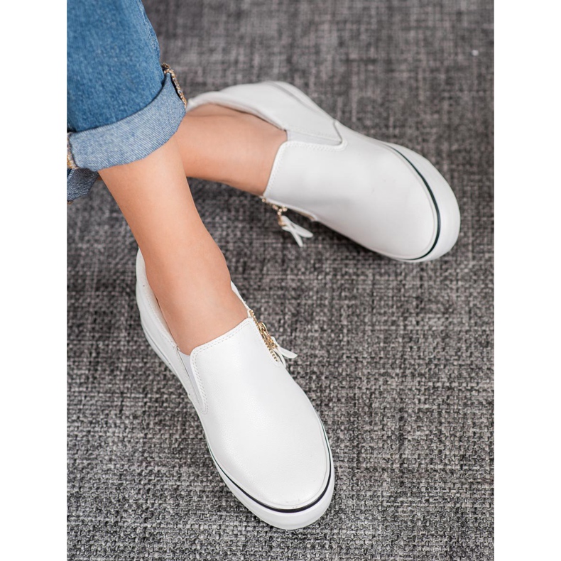SHELOVET White Slipons With A Zipper 1