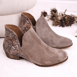 Women's Flat Boots Maciejka Spring Leather Beige 04091-04 1