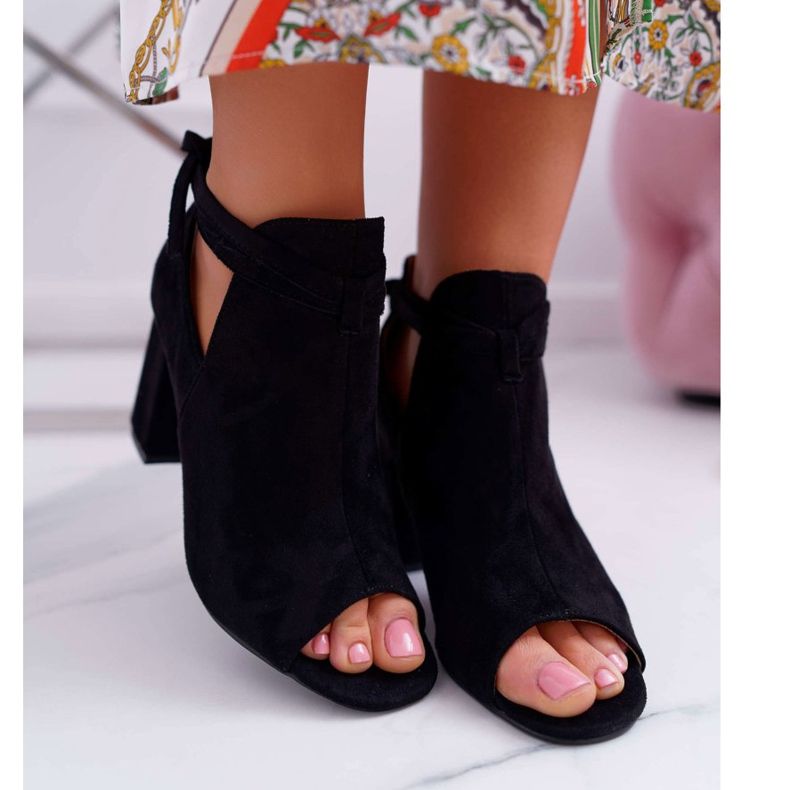 Vinceza Black Booties Sandals On a Bar Open Toes Grays 2