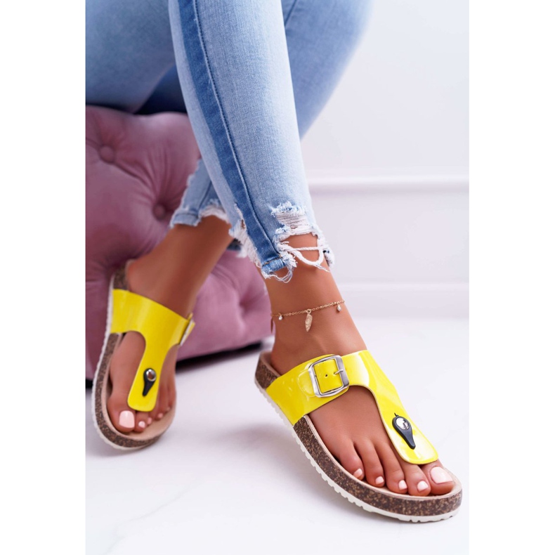 SEA Women's Slippers Flip-flops On Corks, Lacquered Yellow Palette 1