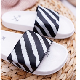 Aynna Women's White Slippers black 2