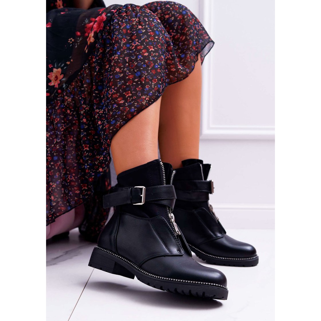 flat heel womens boots