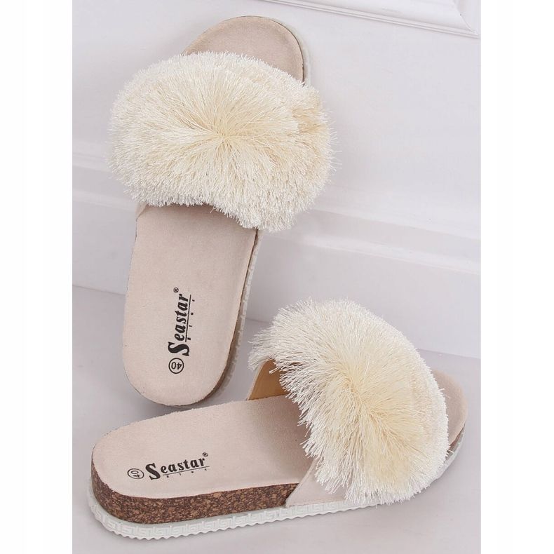Beige slippers with a pompom BG57P Beige 1