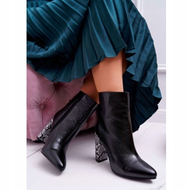 FJ1 Women's Boots On a High Heel Snake Motif Black Vernel 2