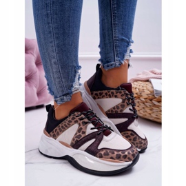 Women's Sport Shoes Burgundy Snake Skin Larey red 2