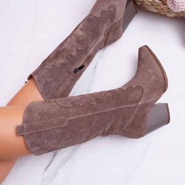 Women's Boots On Heel Cowboy Cappuccino Brunt brown 6