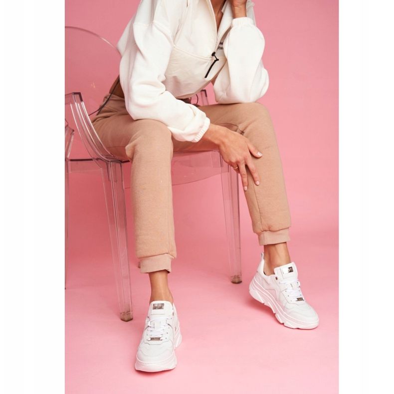 Women's Sport Leather Shoes GOE White FF2N3018 2