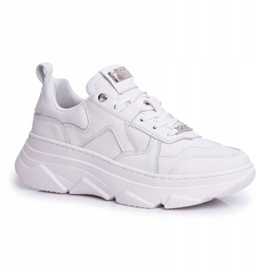 Women's Sport Leather Shoes GOE White FF2N3018 1