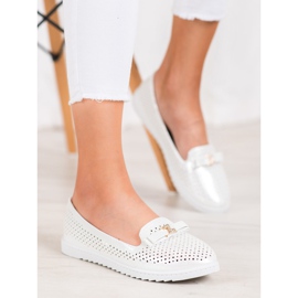 Weide Openwork Lords With Ornament white 1