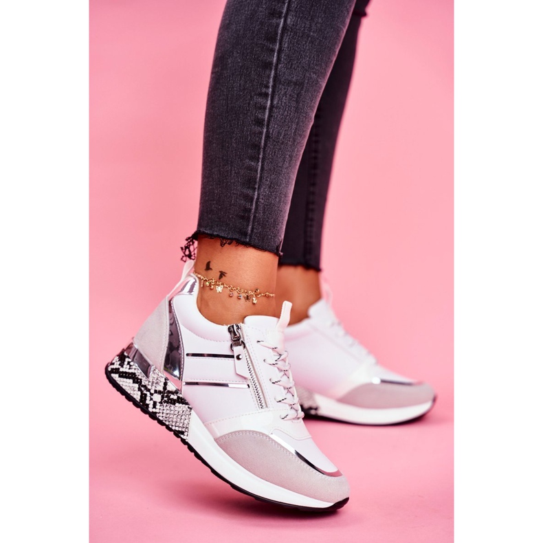 Women's Sport Shoes White Figure 1 Women's Sport Shoes White Figure 1
