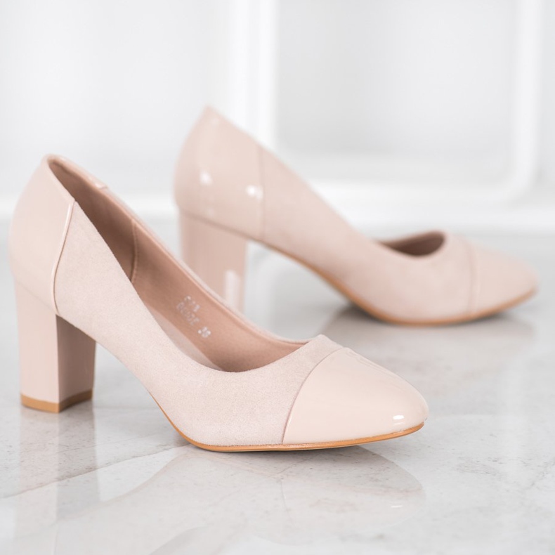 Weide Beige pumps 1