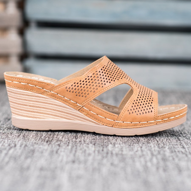 GOLL Light Wedge Slippers brown 2