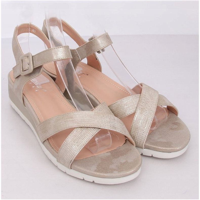 Sandals on a low wedge heel gold NS115P LT.GOLD golden 1