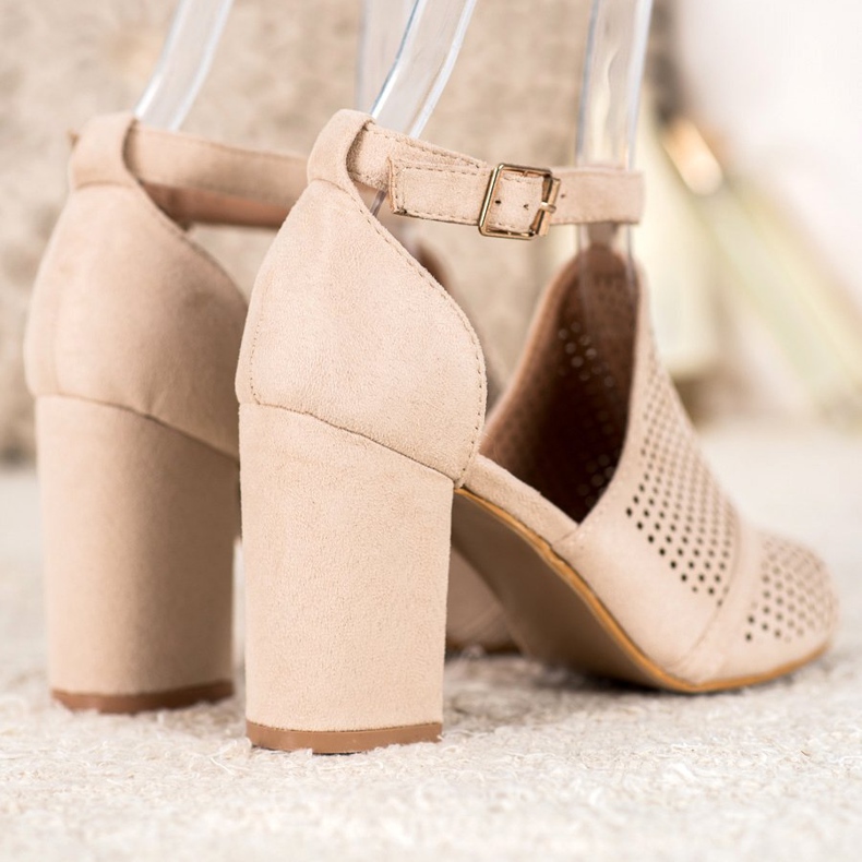 Small Swan Elegant Openwork Sandals beige 2