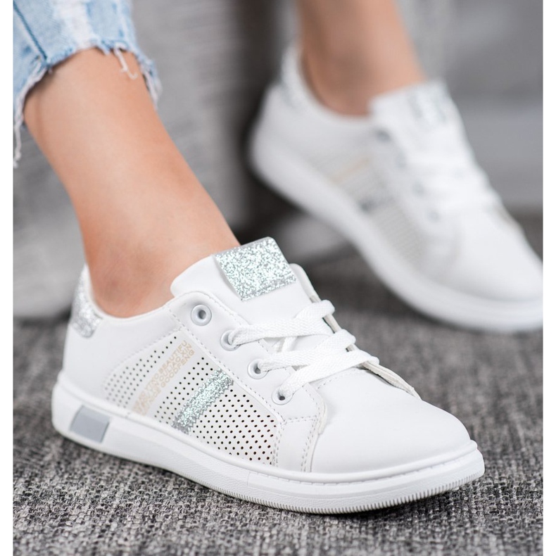 SHELOVET Light Openwork Sneakers white 2