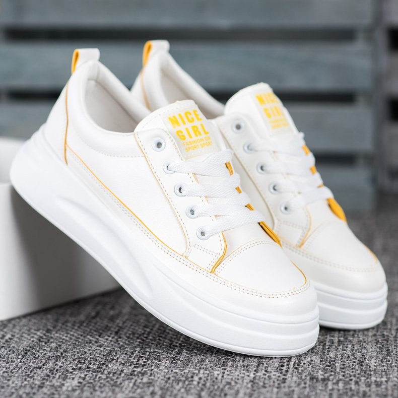 SHELOVET Sneakers On The Nice Girl Platform white 1