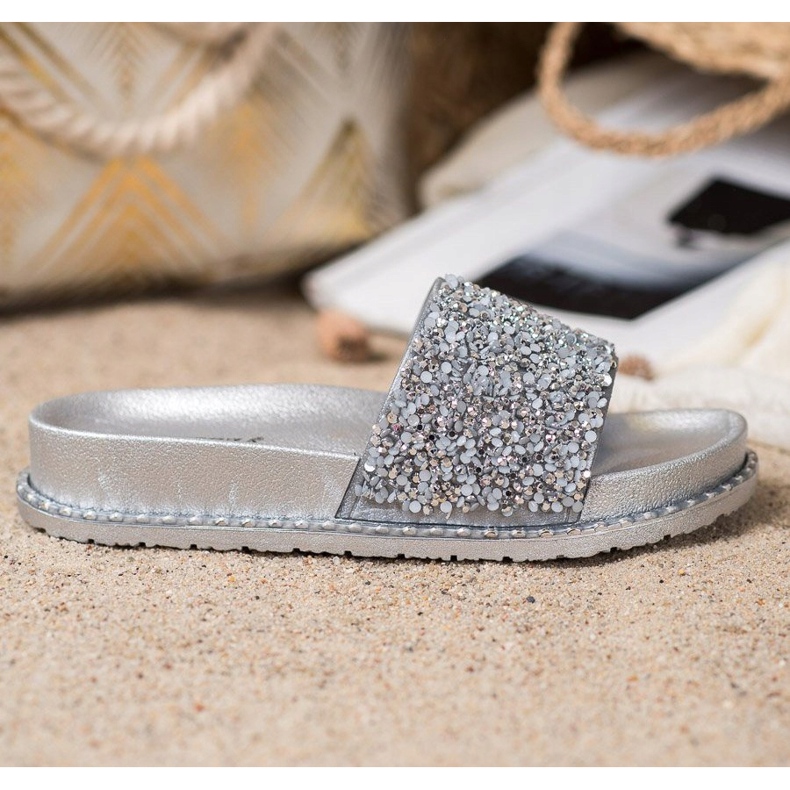 Slippers on the VINCEZA platform grey 2