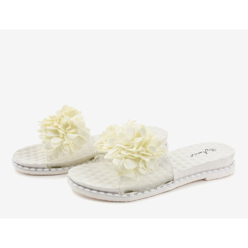 White slippers with flowers N-49 1