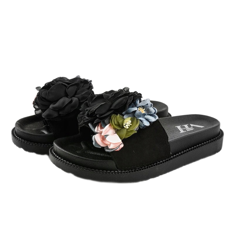 PT-109 black slippers with flowers 1