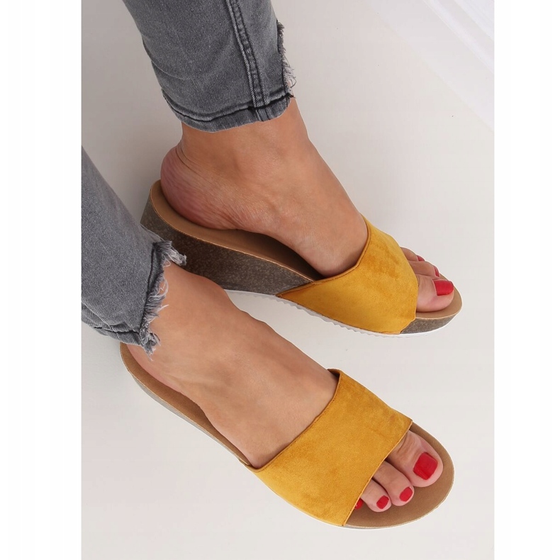 Honey wedges G186P Yellow 1