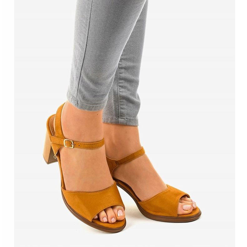 Camel sandals on the pillar in suede 660-6 brown 1