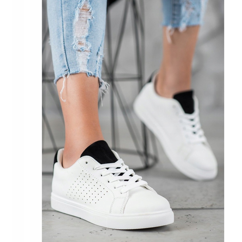 SHELOVET White Shoes With Suede Inserts 1