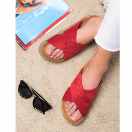 Comer Comfortable Slippers On The Platform red 1