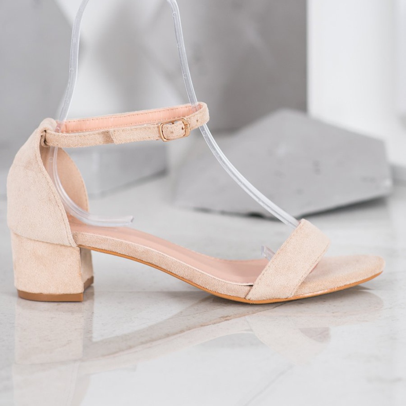 Small Swan Low-heeled sandals brown 2