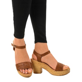 Brown high-heeled sandals 150-614 1