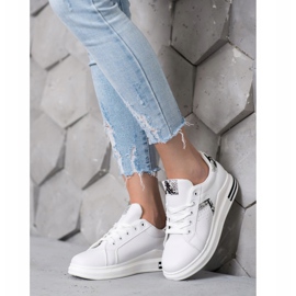 SHELOVET Sport shoes made of eco leather white 2
