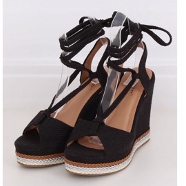 Black GP07 Black wedge sandals 1