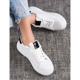 Renda Sneakers With Black Inserts white 1
