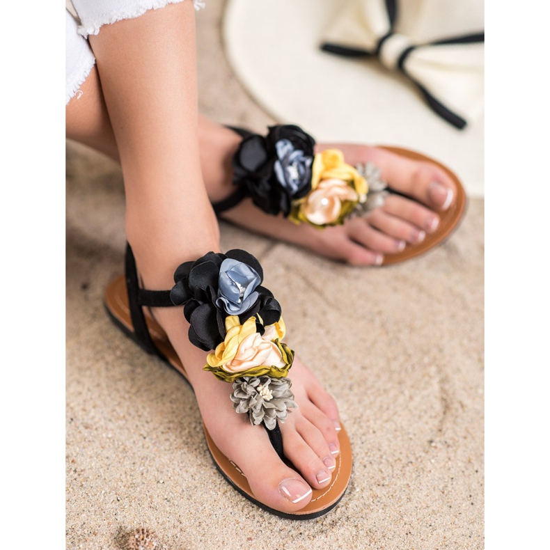 Ch. Creation Sandals With Flowers black 1